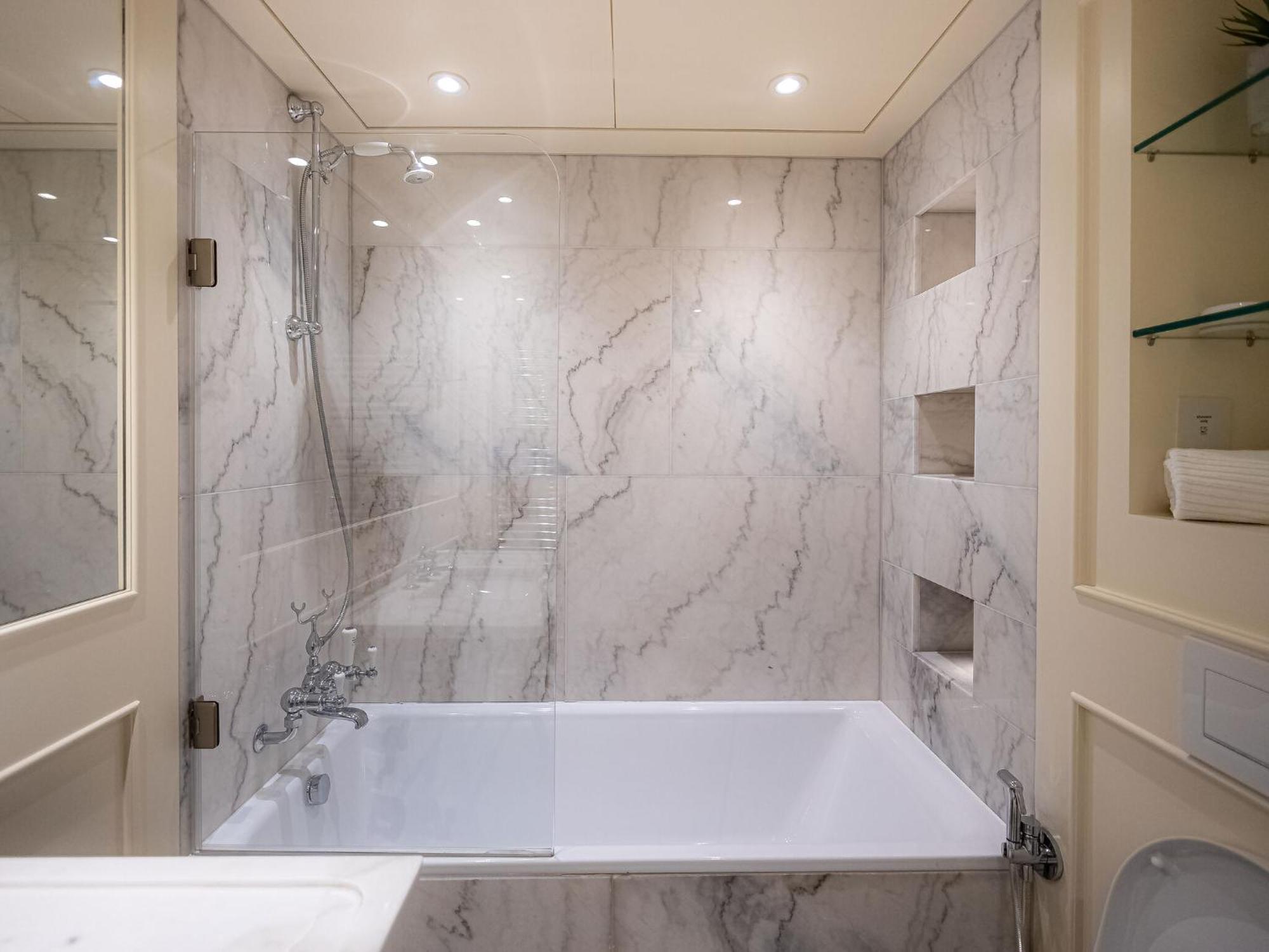Modern Deluxe Five Bedroom House Near Chalk Farm Station By Belvilla Londra Dış mekan fotoğraf