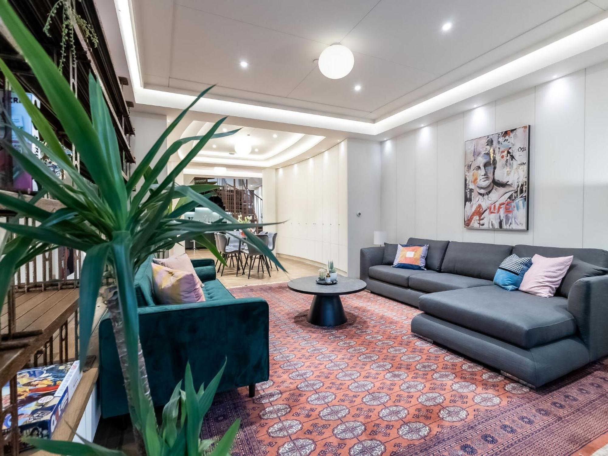 Modern Deluxe Five Bedroom House Near Chalk Farm Station By Belvilla Londra Dış mekan fotoğraf
